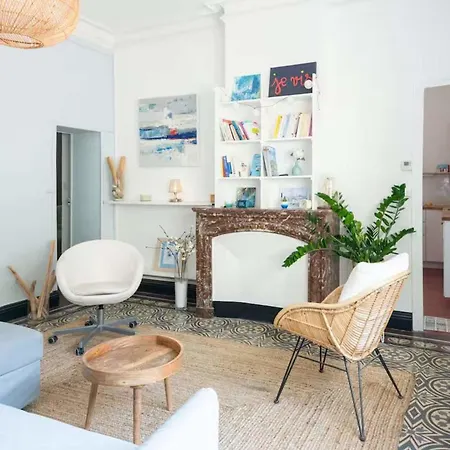 Apartment Bright Close To The Center Nimes